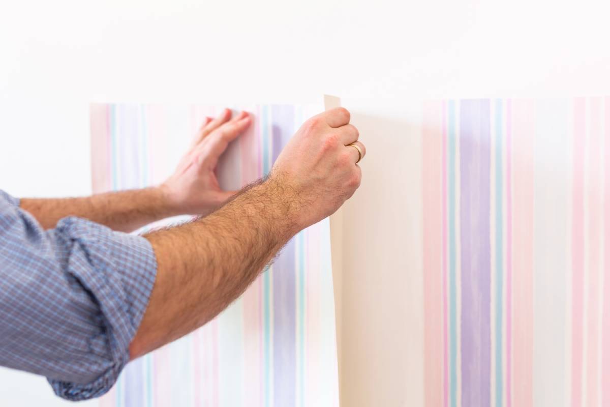 Matching wallpaper patterns